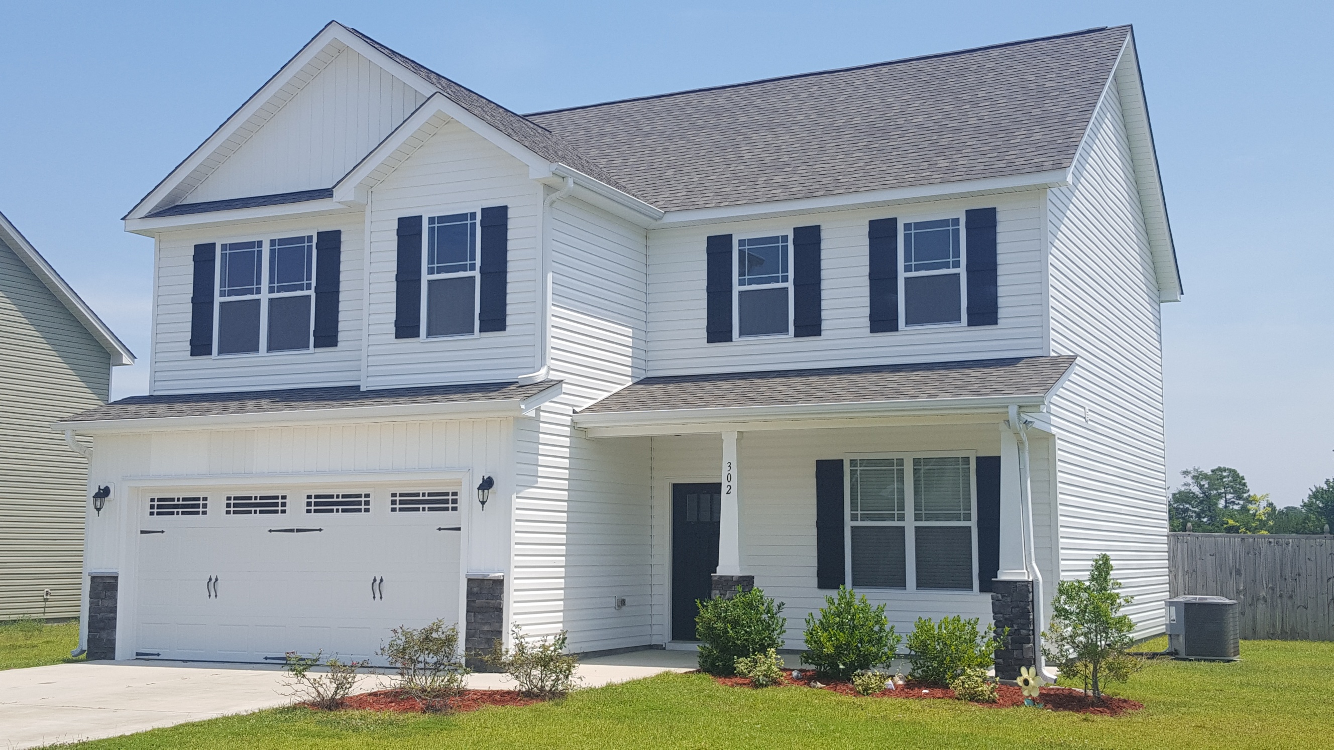 302 Catamaran Road